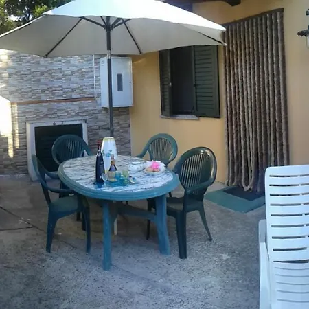 Apartment La Pietra Rossa *
